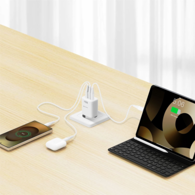 Swissten Síťový Adaptér Edge GaN 2x USB-C PD 65W + 1x USB...