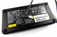 Fujitsu 150W Originál adaptér Repasované A