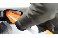 Fiskars Škrabka na led a koště SnowXpert 