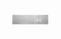 HP 970 Bezdrátová klávesnice, česká, programovatelná HP 970 – bezdrátová česká klávesnice s programovatelnými klávesami. Elegantní design, tichý chod a dlouhá výdrž baterie pro pohodlnou práci. PN: 3